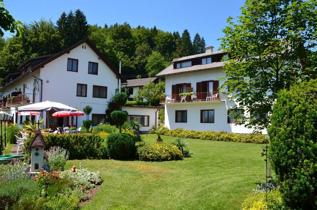 Gasthof-Pension Karawankenblick Пёрчах-ам-Вёртерзе Экстерьер фото