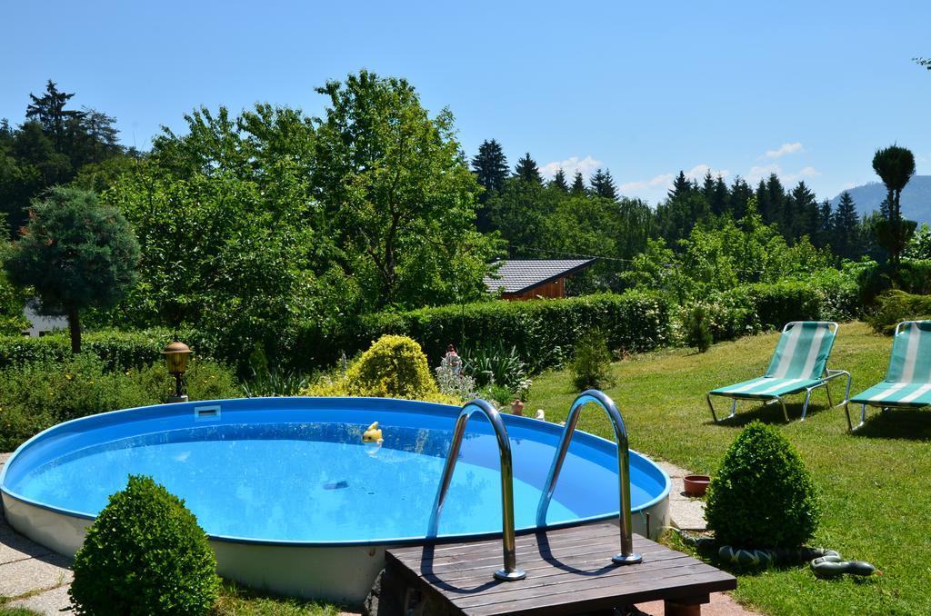 Gasthof-Pension Karawankenblick Пёрчах-ам-Вёртерзе Экстерьер фото