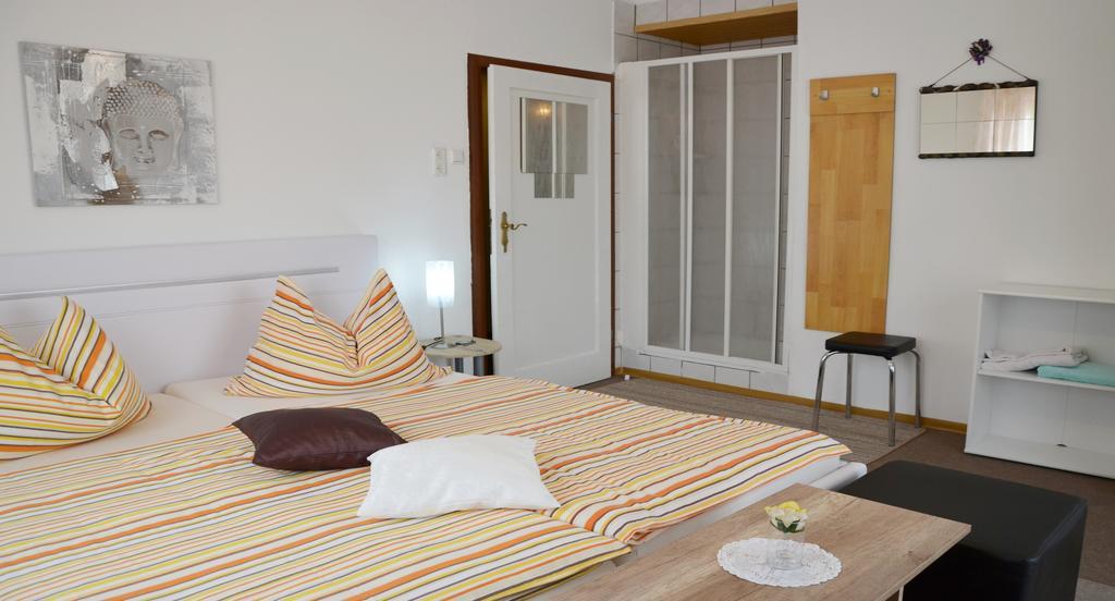 Gasthof-Pension Karawankenblick Пёрчах-ам-Вёртерзе Экстерьер фото