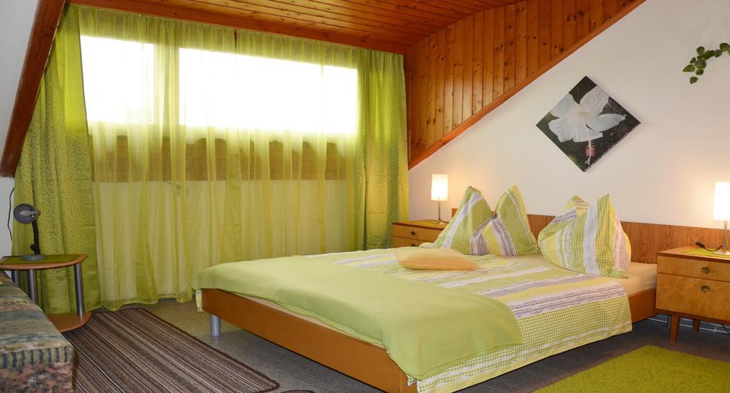 Gasthof-Pension Karawankenblick Пёрчах-ам-Вёртерзе Экстерьер фото